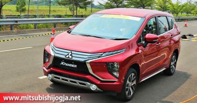 Tipe Sport Mitsubihi Xpander Merah-Red